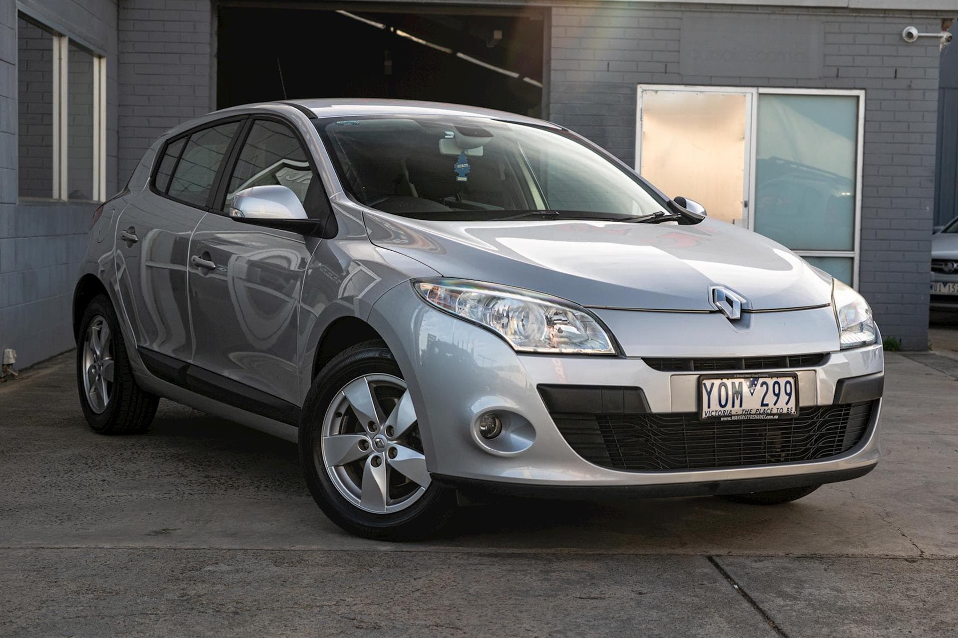2010 RENAULT MEGANE