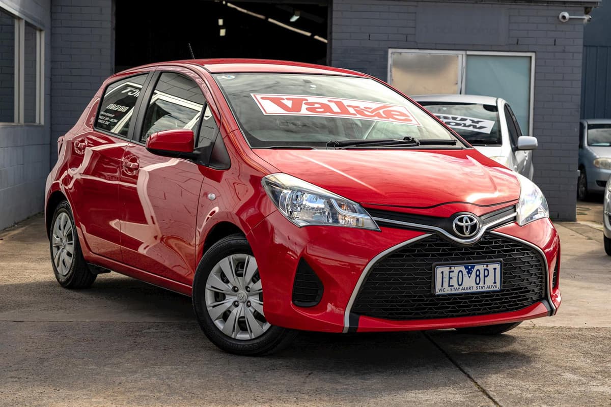 2015 TOYOTA YARIS